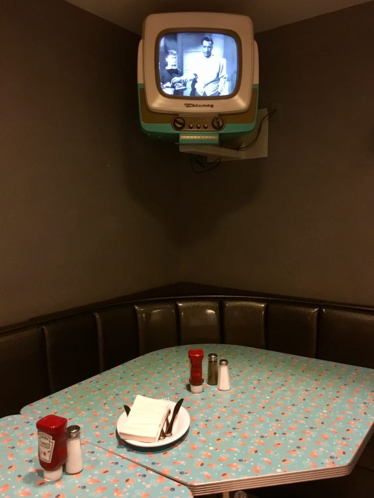 50s Prime Time Cafe Review dining room 4