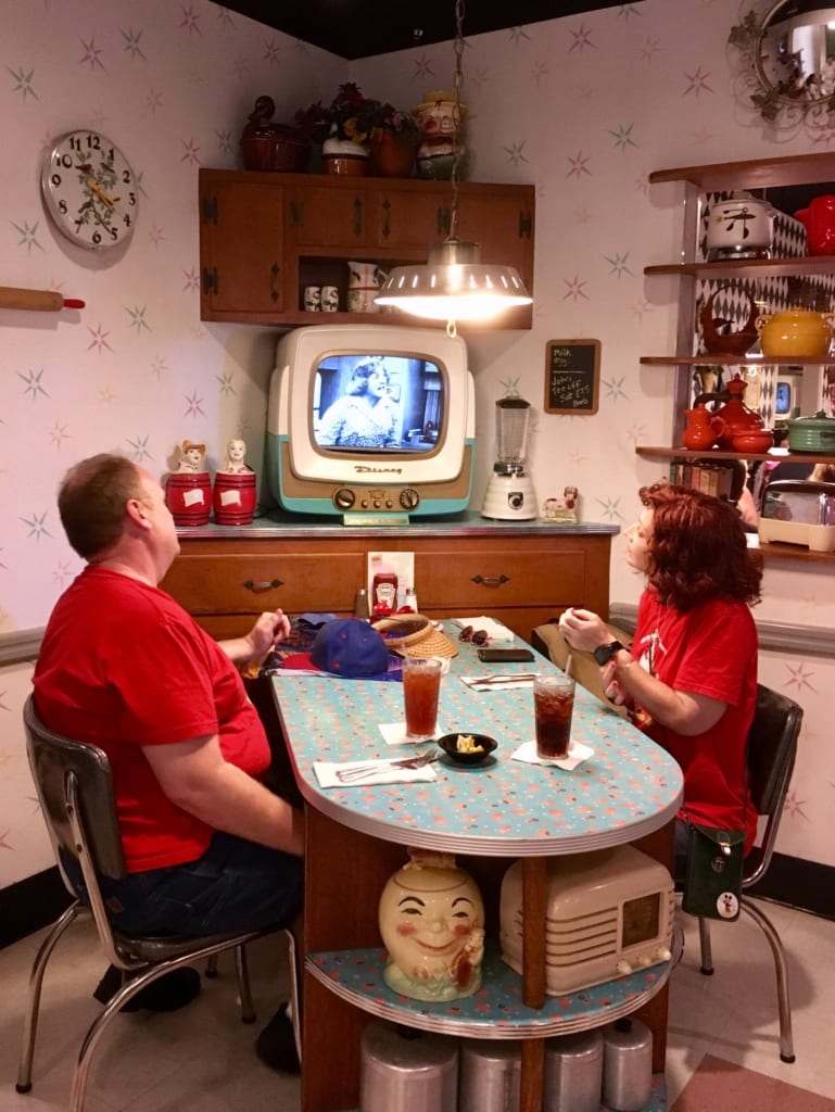 50s Prime Time Cafe Review kitchen tv