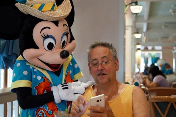 Cape May Cafe Breakfast Review minnie mouse helping dad