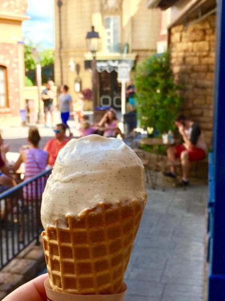L'Artisan des Glaces Review vanilla ice cream cone outside