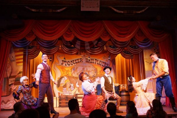 Hoop Dee Doo Musical Revue Full Review Show performer