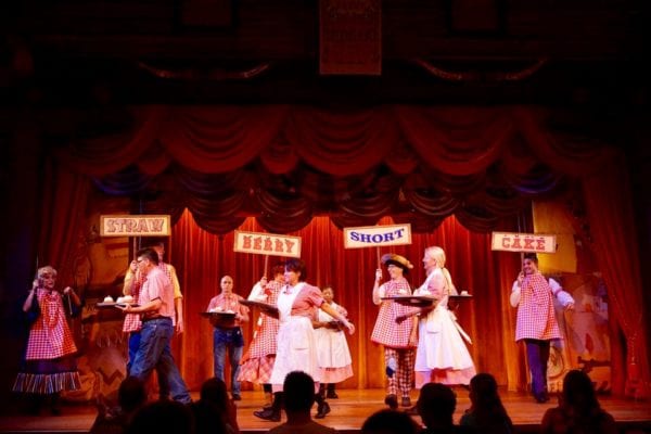 Hoop Dee Doo Musical Revue Full Review Show show dance strawberry shortcake dance waiters