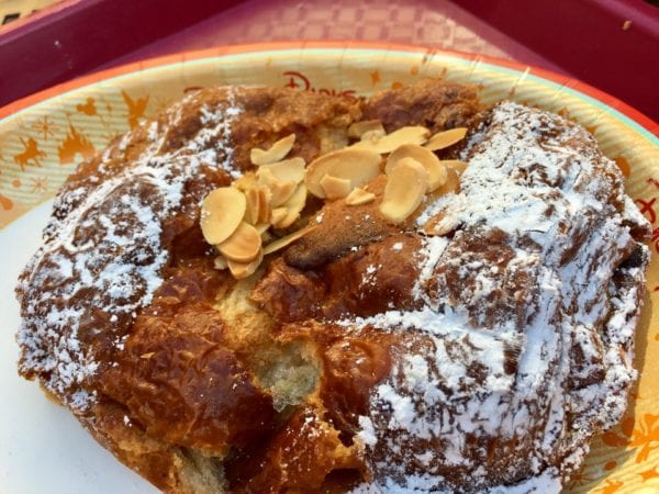 Les Halles Boulangerie Patisserie Review Chocolate Almond Croissant close