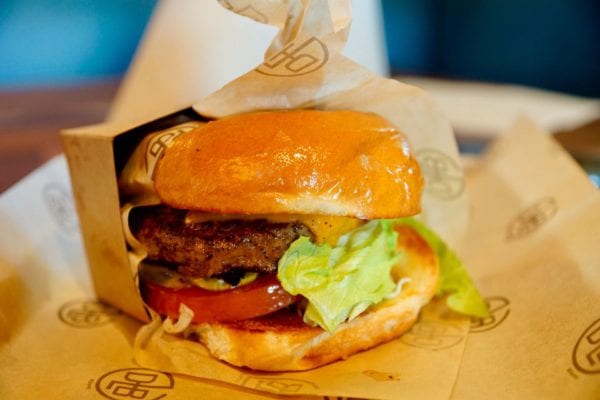 Disney's Mobile Order Coming to D-Luxe Burger and Restaurantosaurus