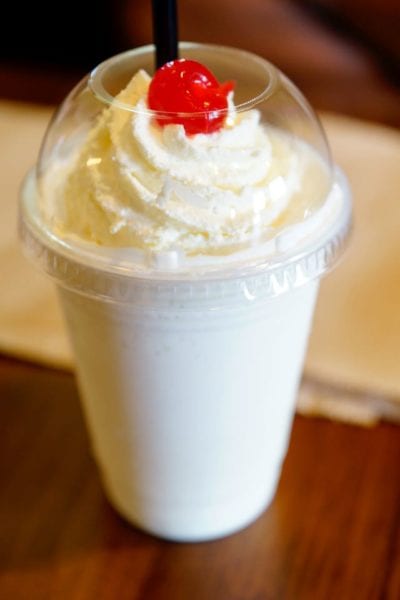 D-Luxe Burger Review Vanilla Milkshake