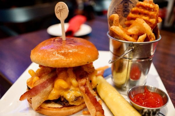 Planet Hollywood Observatory Review Bacon Mac and Cheese Burger w/ fries