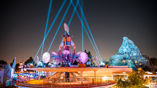 Tomorrowland Skyline Lounge