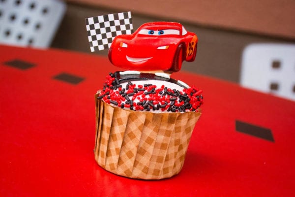Disney Parks Sweet Treats June 2017 cars 3 cupcake
