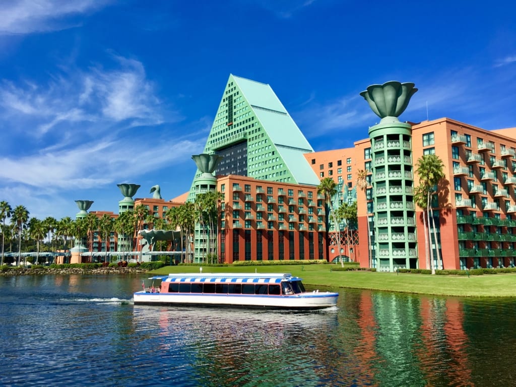 walt-disney-world-swan-dolphin-resort-wa