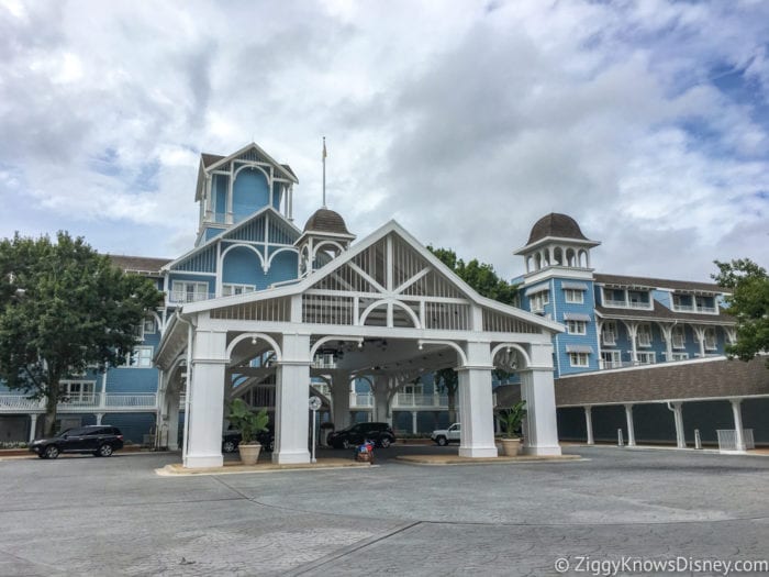 Hurricane Irma in Walt Disney World beach club front entrance