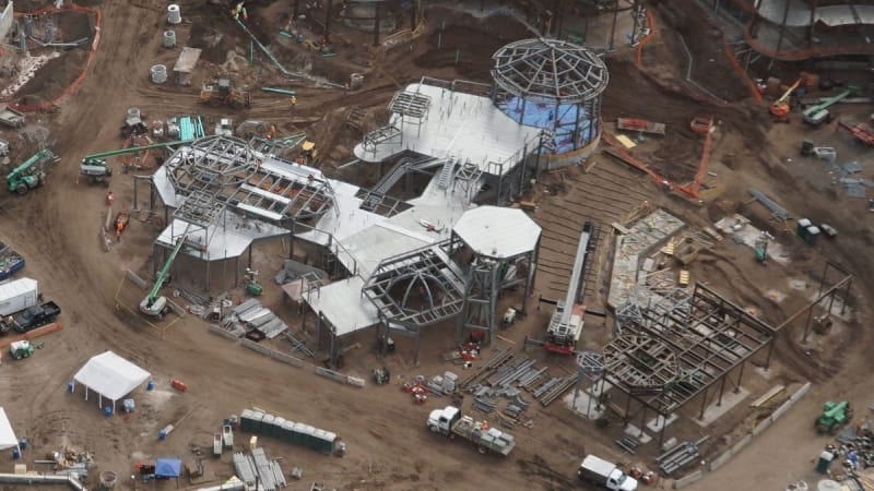  Star Wars Galaxy's Edge rockwork restaurant