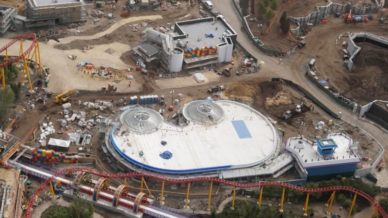 Toy Story Land Landscaping alien swirling saucers