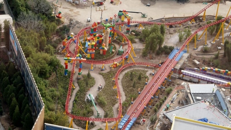 Toy Story Land Landscaping slinky dog dash coaster