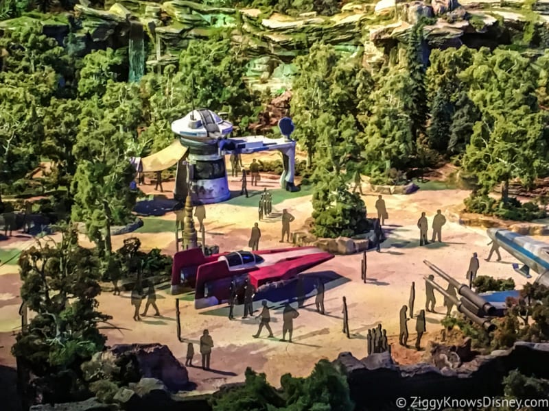 Star Wars Galaxy's Edge Battle Escape Entrance turnstiles
