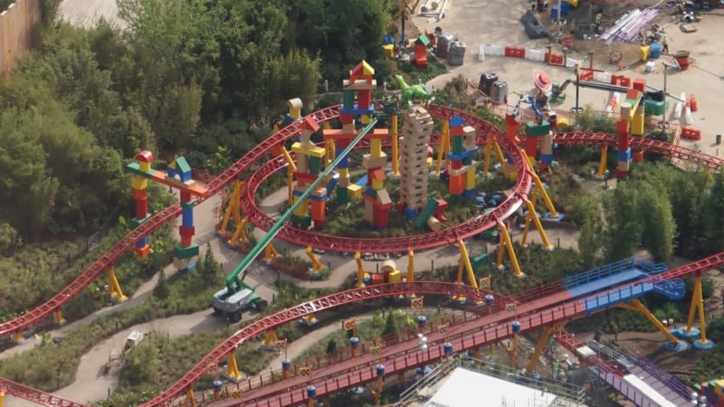 Slinky Dog Trains Toy Story Land rex