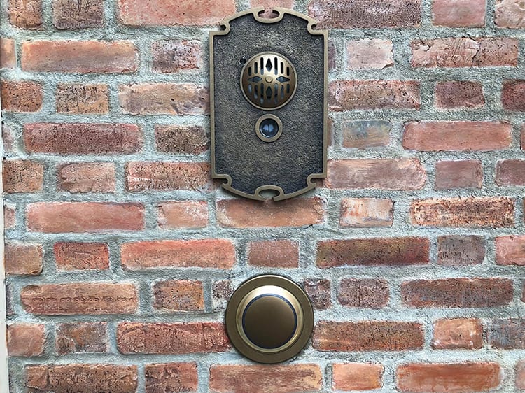 Club 33 Doorbells epcot