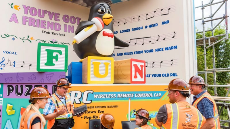first look Toy Story Land Wheezy Animatronic