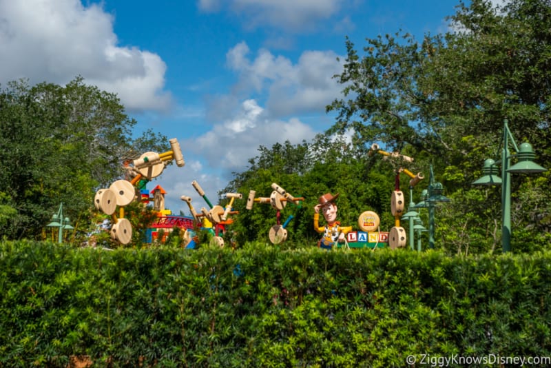 photo report Disney's Hollywood Studios June 2018, Toy Story Land, Galaxy's Edge, Disney Skyliner