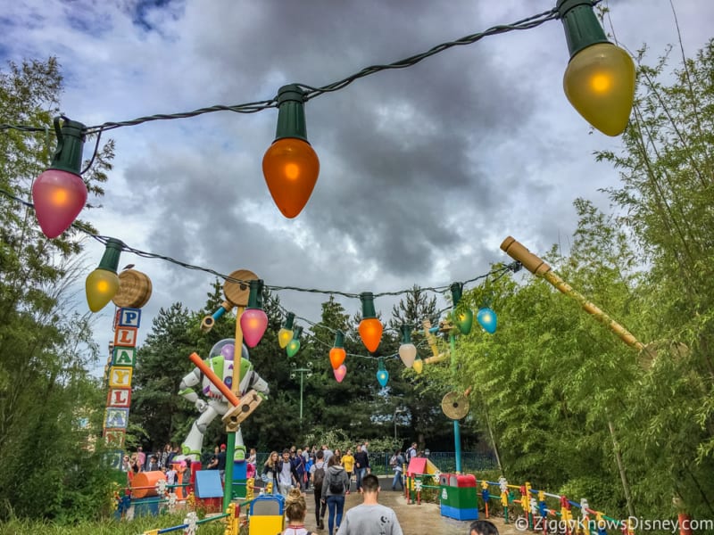 Sneak Peak at Toy Story Land Theming Disneyland Paris lights