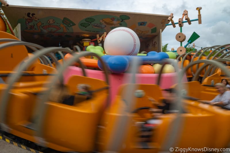 Sneak Peak at Toy Story Land Theming Disneyland Paris slinky dog zigzag spin 