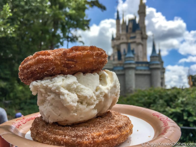 Review Ice Cream Churro Sandwich Sleepy Hollow