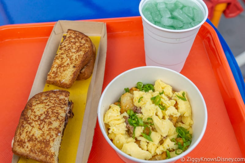 Woody's Lunch Box Breakfast Review Toy Story Land