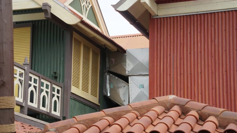 Magic Kingdom Club 33 in Adventureland has New Facade ducts