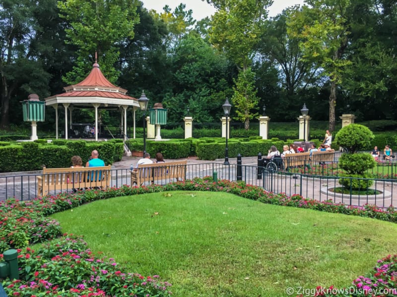 Mary Poppins Spinner Attraction in Development Epcot UK pavilion gardens
