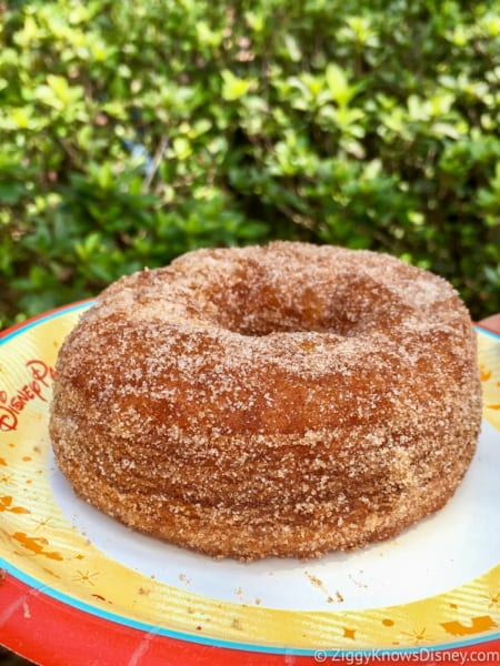 Taste Track Review 2018 Epcot Food and Wine Festival croissant doughnut