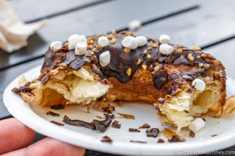 Taste Track Review 2018 Epcot Food and Wine Festival croissant doughnut smores inside
